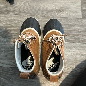 Low rise Sorel Boots